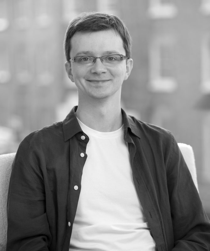Dr Paweł Gomoluch